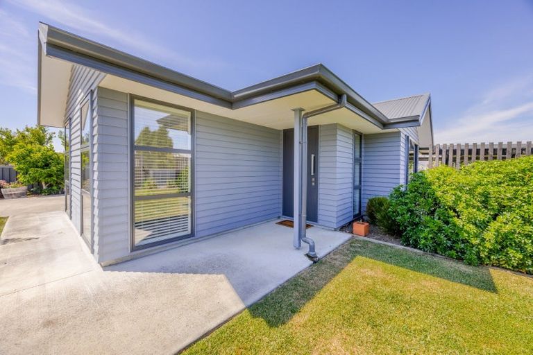 Photo of property in 20 Dee Street, Otane, 4202