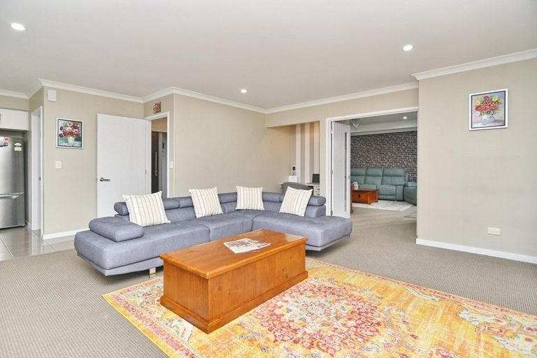 Photo of property in 23 Churchill Drive, Rangiora, 7400