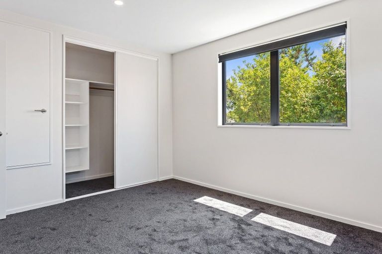 Photo of property in 4/135 Hills Road, Edgeware, Christchurch, 8013