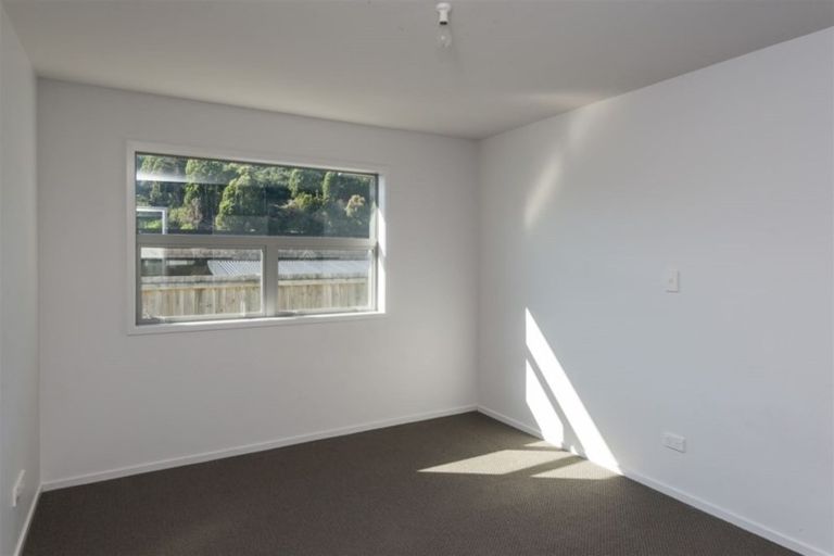 Photo of property in 5 Maurice Knowles Lane, Cashmere, Christchurch, 8022