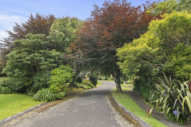 Photo of property in 6a Spencer Place, Merrilands, New Plymouth, 4312