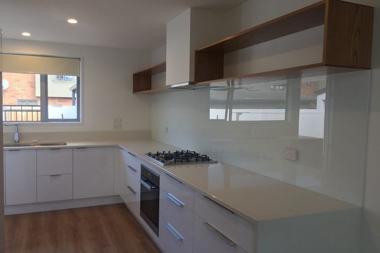 Photo of property in 4/33 Darvel Street, Riccarton, Christchurch, 8011