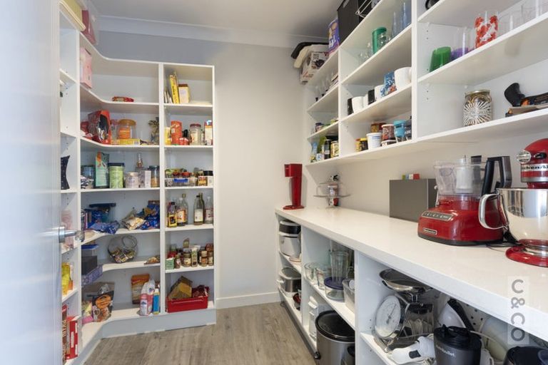 Photo of property in 1242 State Highway 16, Waimauku, 0883