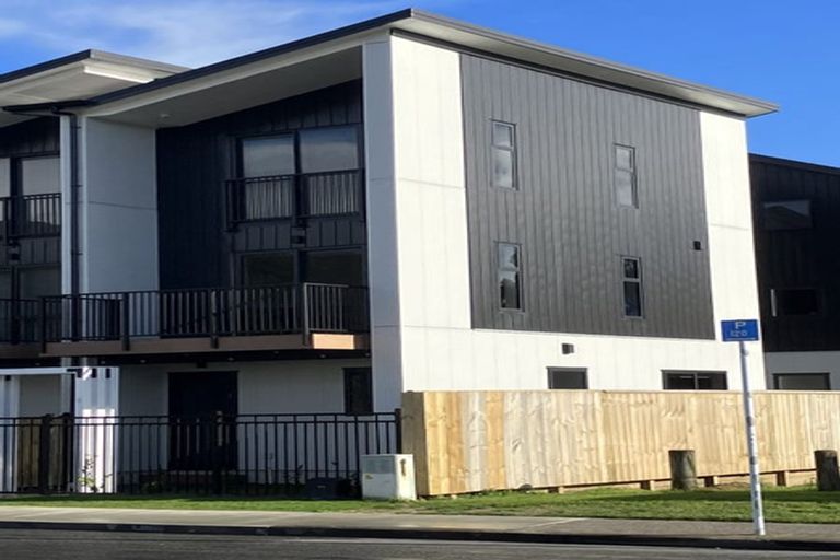 Photo of property in 1/41 Collingwood Street, Waterloo, Lower Hutt, 5011