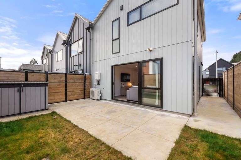 Photo of property in 8 Betty Boyes Street, Wallaceville, Upper Hutt, 5018