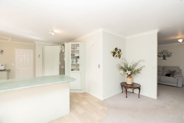 Photo of property in 30 Caversham Drive, Rototuna, Hamilton, 3210