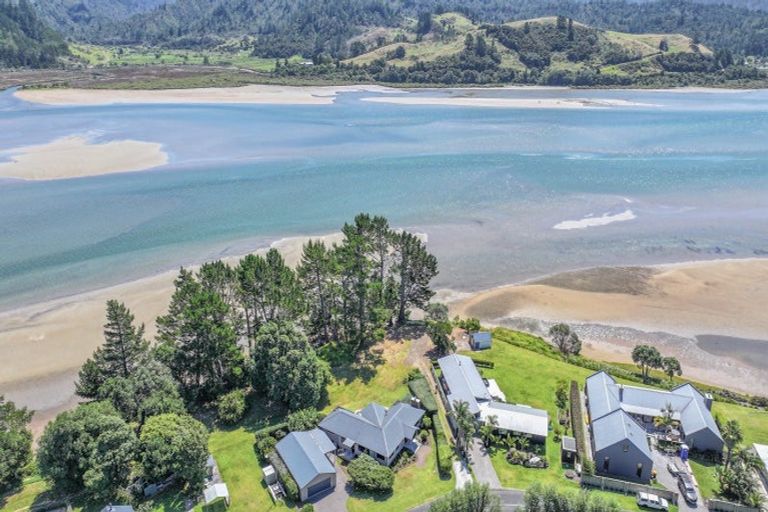 Photo of property in 79 Tangiteroria Lane, Pauanui, Hikuai, 3579