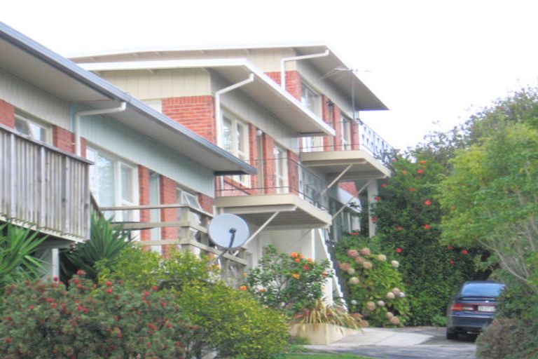 Photo of property in 1/5 Whitby Crescent, Mairangi Bay, Auckland, 0630