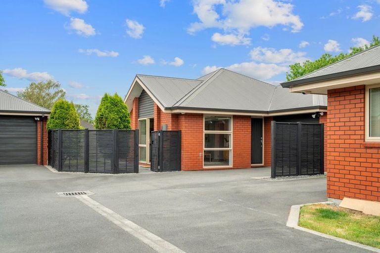 Photo of property in 4/17 Hansons Lane, Upper Riccarton, Christchurch, 8041