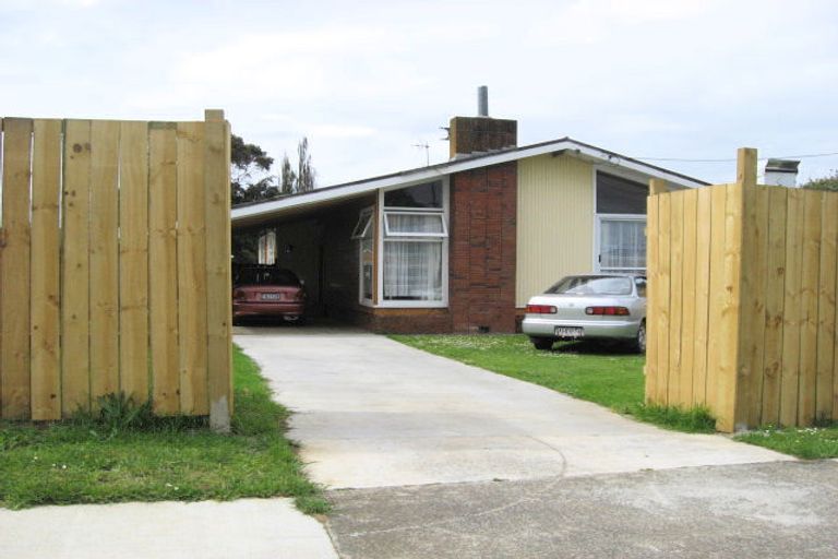 Photo of property in 6 Idlewild Avenue, Mangere, Auckland, 2022