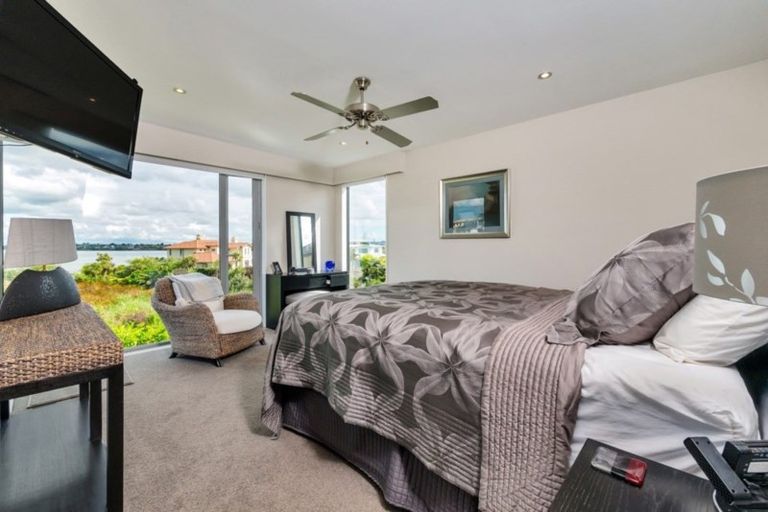 Photo of property in 251 Harbourside Drive, Karaka, Papakura, 2113