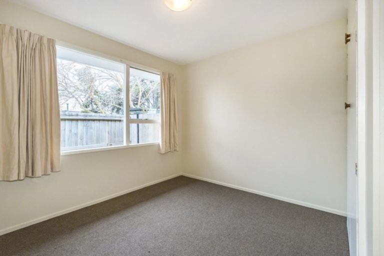 Photo of property in 1/16 Inwoods Road, Parklands, Christchurch, 8083