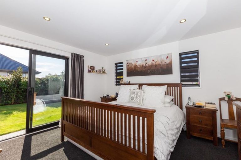 Photo of property in 7 Whitau Place, Marshland, Christchurch, 8083