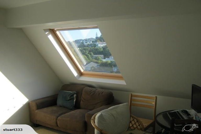 Photo of property in 28 Lerwick Terrace, Melrose, Wellington, 6023