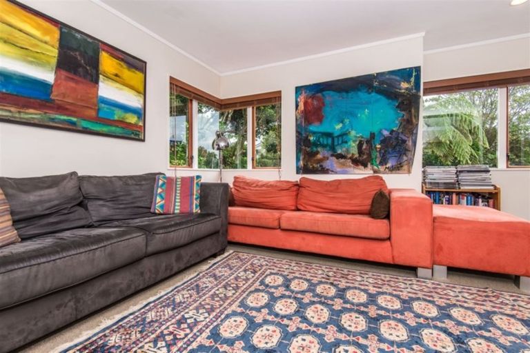 Photo of property in 6a Joll Street, Karori, Wellington, 6012