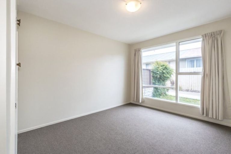 Photo of property in 1/16 Inwoods Road, Parklands, Christchurch, 8083