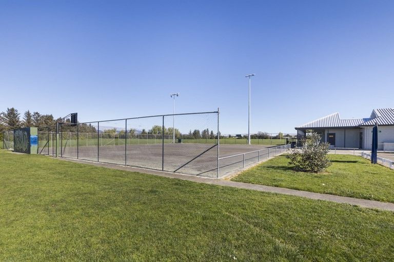 Photo of property in 94 Stillwater Place, Westbrook, Palmerston North, 4412