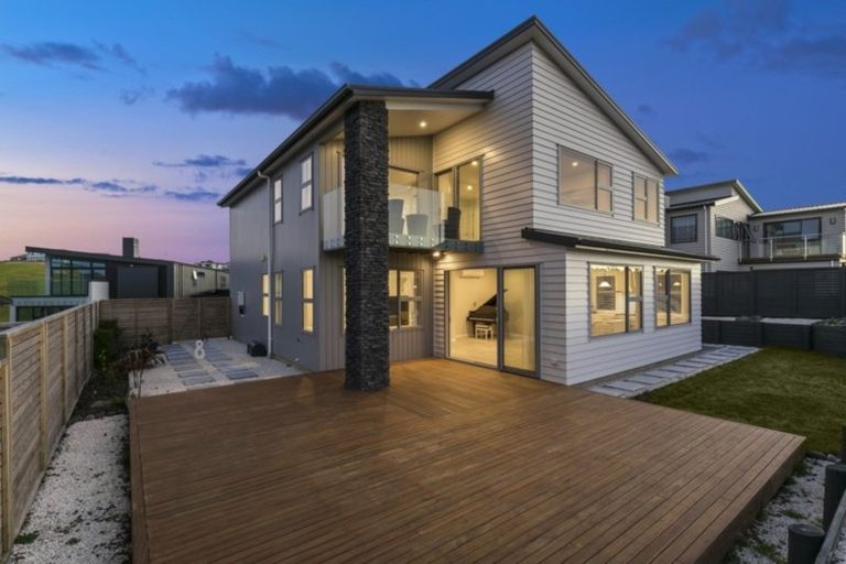 Photo of property in 45 Bounty Road, Long Bay, Auckland, 0630