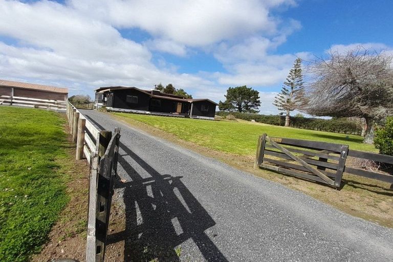 Photo of property in 302 Batty Road, Karaka, Papakura, 2580