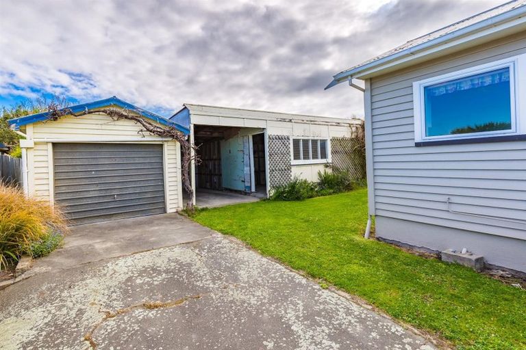 Photo of property in 19 Maude Street, Waimate, 7924