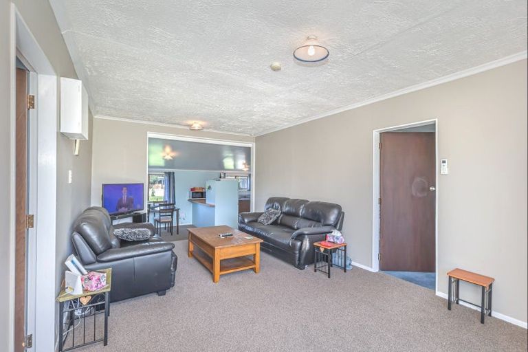 Photo of property in 22 Rangitane Street, Himatangi Beach, Foxton, 4891