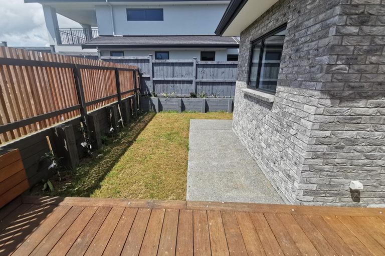 Photo of property in 16 Hapukupuku Avenue, Beachlands, Auckland, 2018