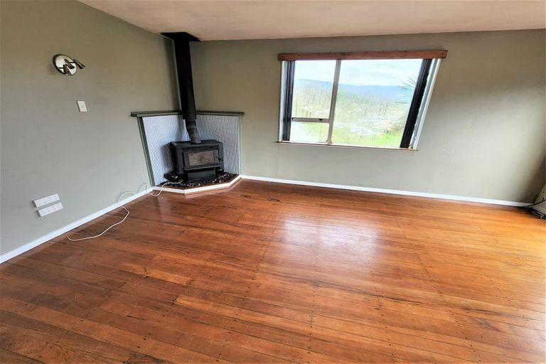 Photo of property in 27a Thomas Street, Stokes Valley, Lower Hutt, 5019