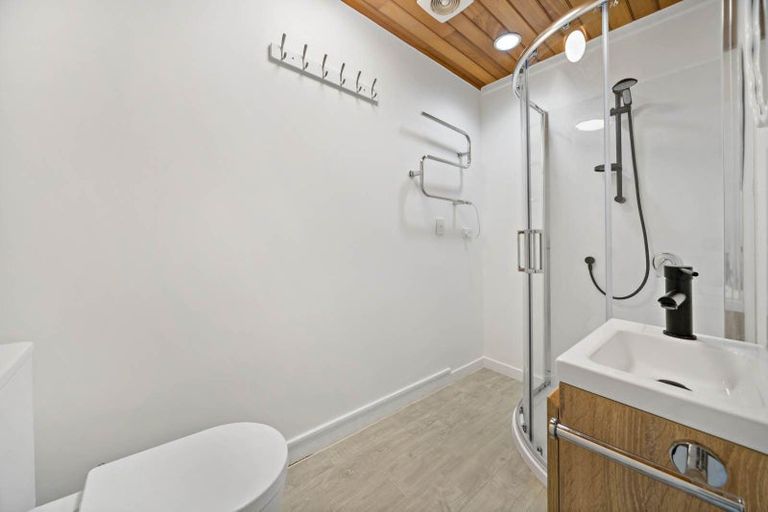 Photo of property in 24 Tawa Road, Onehunga, Auckland, 1061