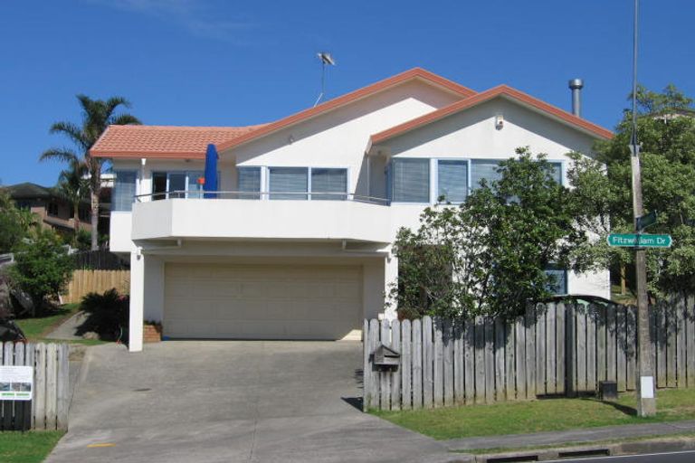 Photo of property in 35 Fitzwilliam Drive, Torbay, Auckland, 0630