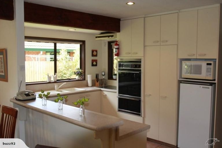 Photo of property in 28 Tyndale Place, Ilam, Christchurch, 8041