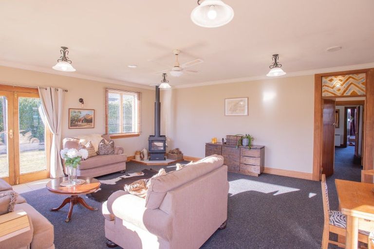 Photo of property in 18 Albert Street, Winton, 9720