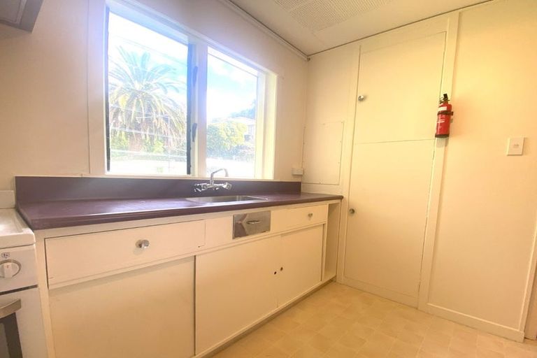 Photo of property in 6/131 Glenmore Street, Kelburn, Wellington, 6012