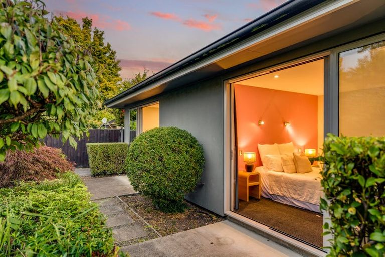 Photo of property in 2 Kinrara Place, Halswell, Christchurch, 8025