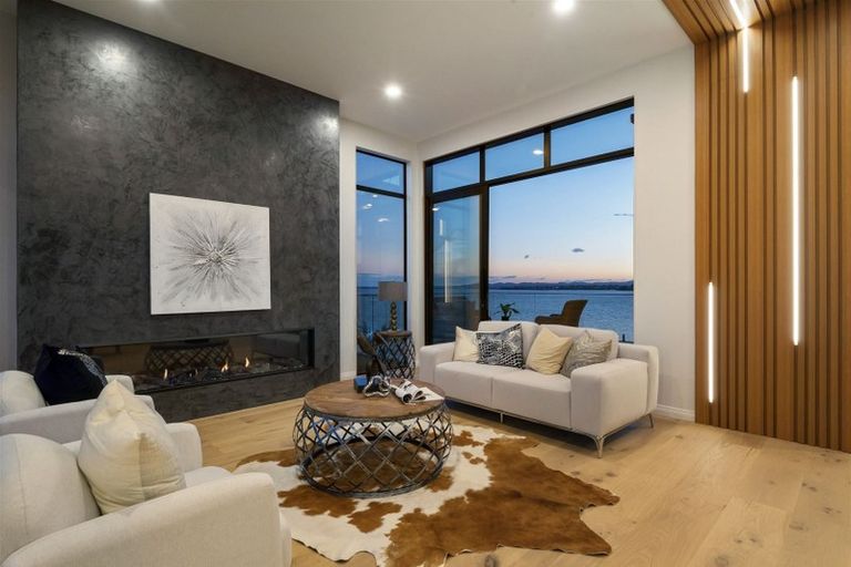 Photo of property in 1 Seawind Way, Hobsonville, Auckland, 0616