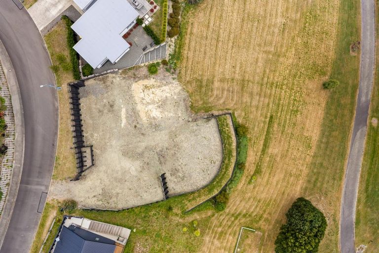 Photo of property in 8 Lake View Place, Fairhall, 7272