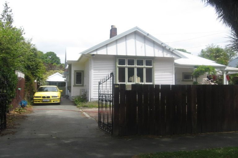 Photo of property in 28 Fisher Avenue, Beckenham, Christchurch, 8023
