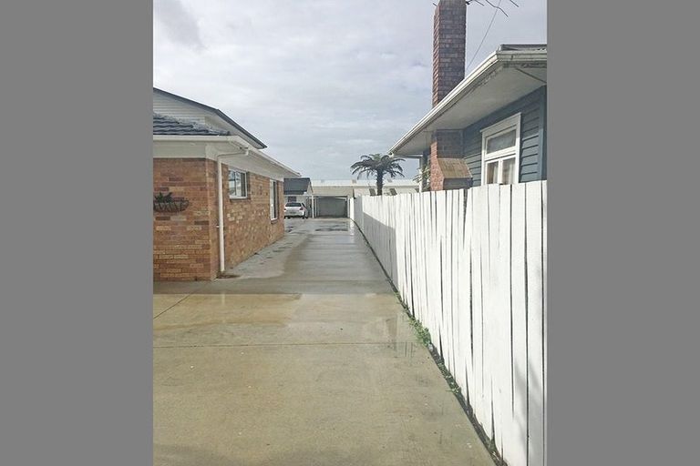 Photo of property in 130 Puhinui Road, Papatoetoe, Auckland, 2104