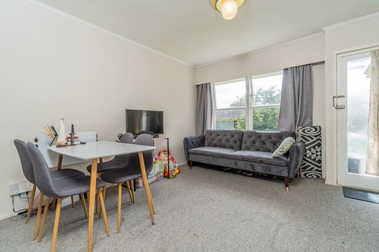 Photo of property in 2/140 Panama Road, Mount Wellington, Auckland, 1062