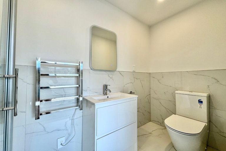 Photo of property in 30c Mack Place, Red Hill, Papakura, 2110