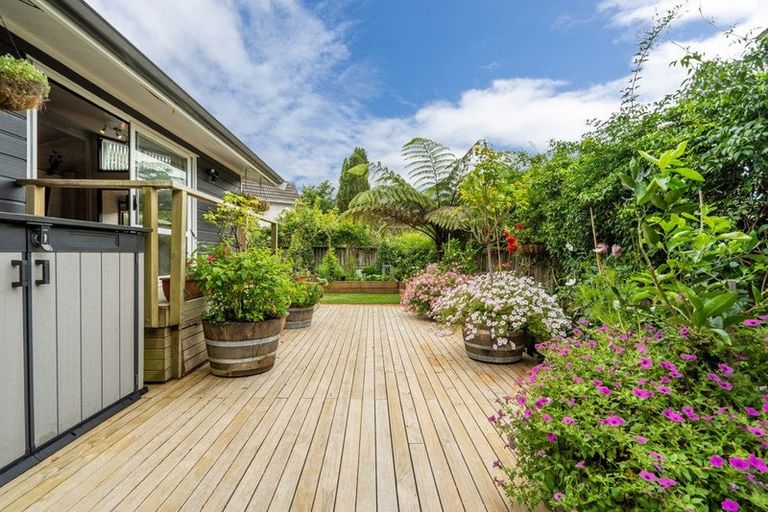 Photo of property in 1/38 Sandiacre Way, Browns Bay, Auckland, 0630