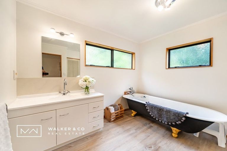 Photo of property in 87 Elmslie Road, Pinehaven, Upper Hutt, 5019