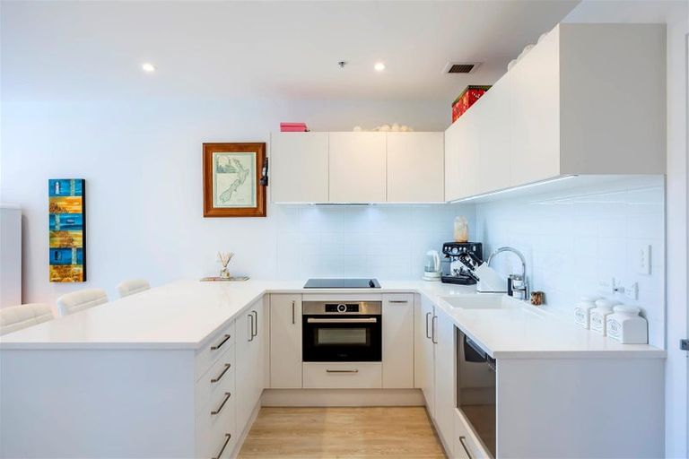 Photo of property in 164ai Harbour Village Drive, Gulf Harbour, Whangaparaoa, 0930