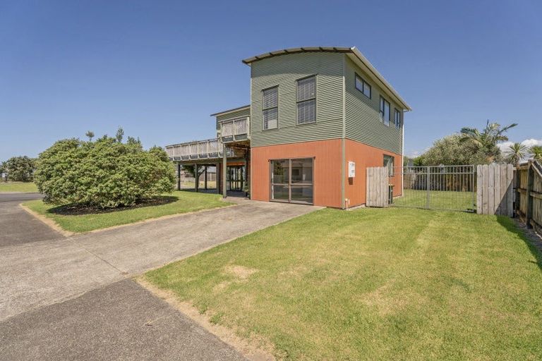 Photo of property in 12 Marlin Street, Whitianga, 3510