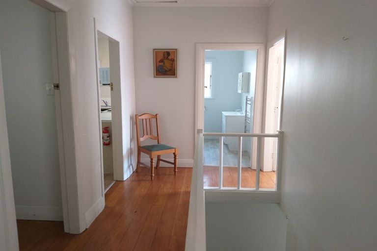 Photo of property in 39 Raroa Road, Kelburn, Wellington, 6012