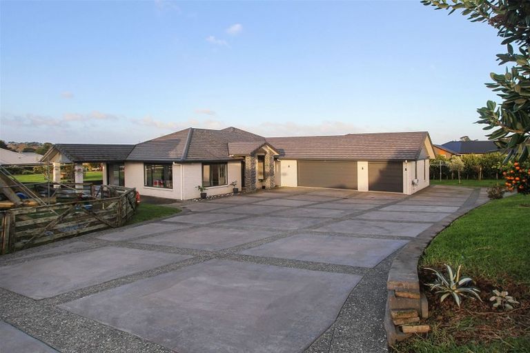 Photo of property in 12 Church View Road, Waiau Pa, Pukekohe, 2679