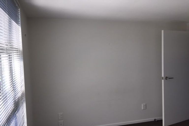 Photo of property in 43 Grafton Street, Waltham, Christchurch, 8011