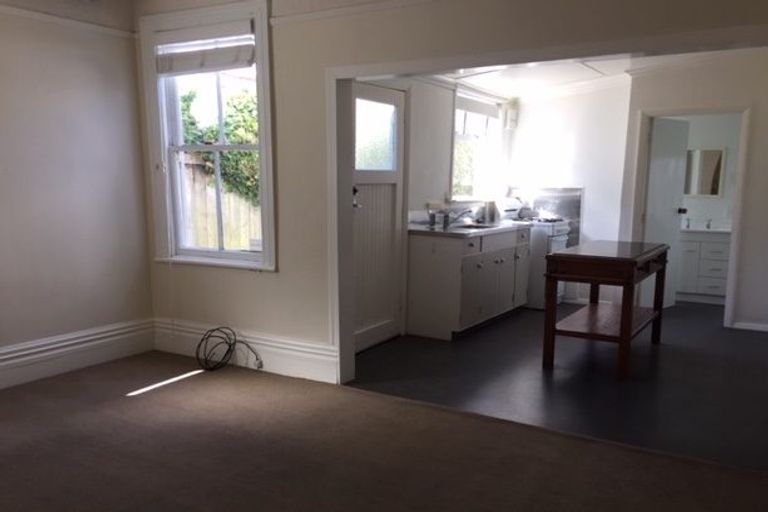 Photo of property in 21 Owen Street, Newtown, Wellington, 6021