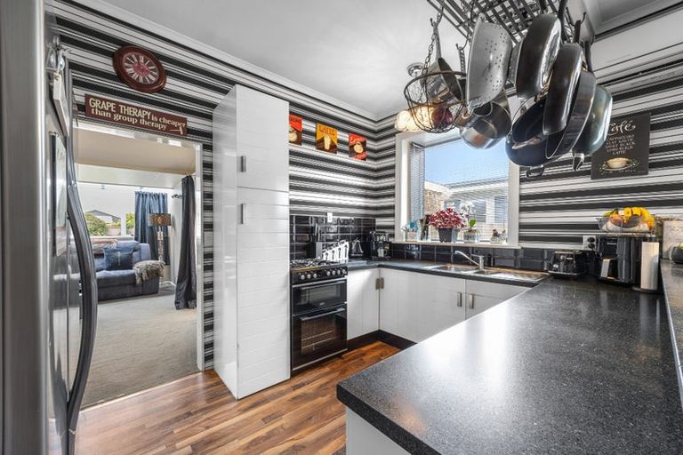 Photo of property in 72 Rhona Street, Linwood, Christchurch, 8062