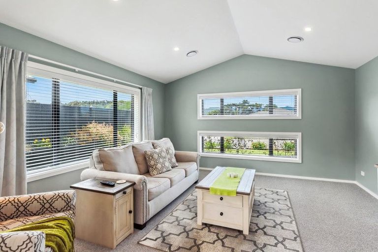 Photo of property in 99 The Drive, Paraparaumu Beach, Paraparaumu, 5032