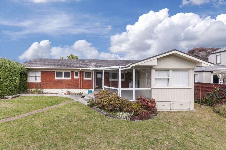 Photo of property in 4 Lynwood Place, Chedworth, Hamilton, 3210